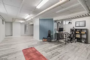 22 Forest St, Montclair, NJ 07042 - Photo 31