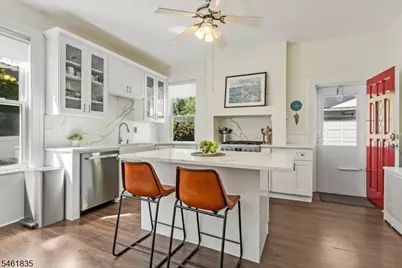 22 Forest St, Montclair, NJ 07042 - Photo 9
