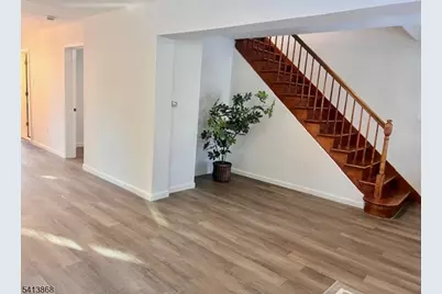 168 Oak St, Bridgewater, NJ 08807 - Photo 9