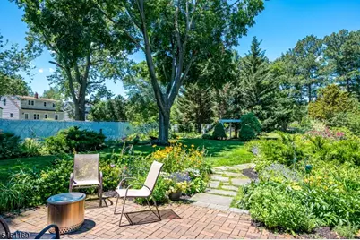 23 Rose St, Metuchen, NJ 08840 - Photo 3