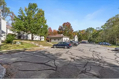 15 Pine St  Unit #21, Oxford Township, NJ 07863 - Photo 5