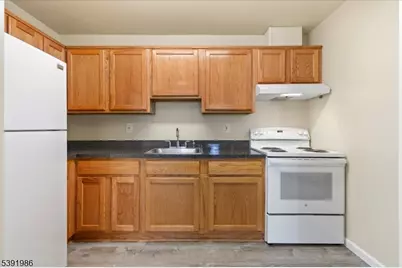 15 Pine St  Unit #21, Oxford Township, NJ 07863 - Photo 9