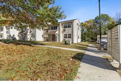 15 Pine St  Unit #21, Oxford Township, NJ 07863 - Photo 3