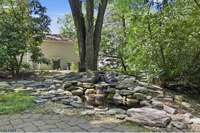 9 Juniper Trl, Kinnelon, NJ 07405 - Photo 7