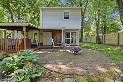 9 Juniper Trl, Kinnelon, NJ 07405 - Photo 15