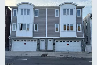 560 N 11th St, Newark, NJ 07107 - Photo 1