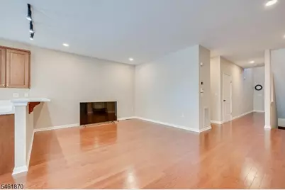 15 Bahr Cir, Verona, NJ 07044 - Photo 5