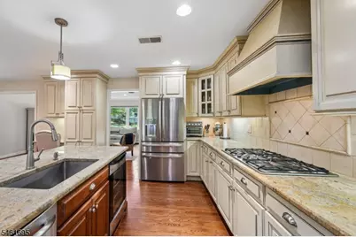 302 Woods End Rd, Westfield, NJ 07090 - Photo 9