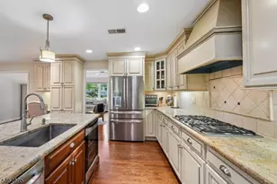 302 Woods End Rd, Westfield, NJ 07090 - Photo 9