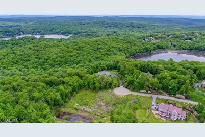 14 Nicholas Dr, Kinnelon, NJ 07405 - Photo 35
