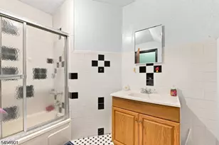 28 Lincoln St, Passaic, NJ 07055 - Photo 27