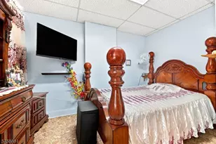 28 Lincoln St, Passaic, NJ 07055 - Photo 19