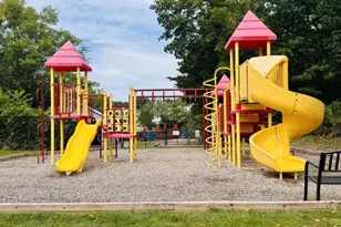 51 Lakeview Dr, Hamburg, NJ 07419 - Photo 25