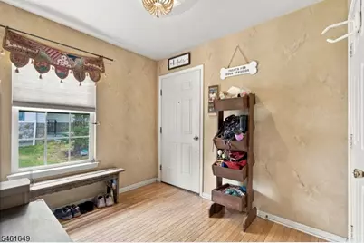 51 Lakeview Dr, Hamburg, NJ 07419 - Photo 5