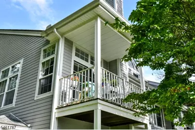 1098 Devon Ct #1098, Mahwah, NJ 07430 - Photo 3
