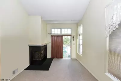 1098 Devon Ct #1098, Mahwah, NJ 07430 - Photo 7