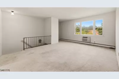 21 York  Drive Apt 3B, Edison Twp., NJ 08817 - Photo 5