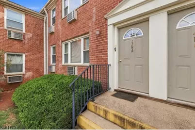 21 York  Drive Apt 3B, Edison Twp., NJ 08817 - Photo 3