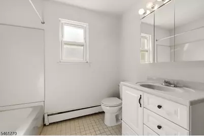 21 York  Drive Apt 3B, Edison Twp., NJ 08817 - Photo 21