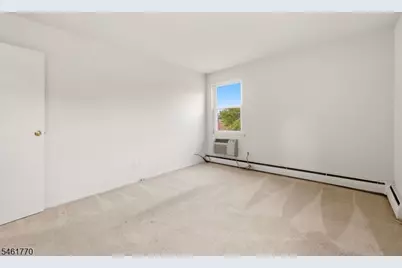 21 York  Drive Apt 3B, Edison Twp., NJ 08817 - Photo 15