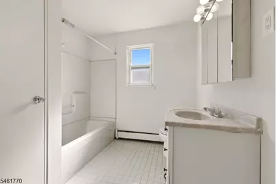 21 York  Drive Apt 3B, Edison Twp., NJ 08817 - Photo 19