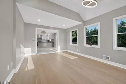 183 Jefferson Ave, Emerson, NJ 07630 - Photo 11