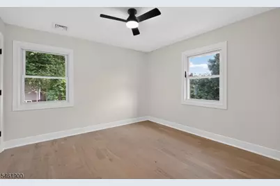 183 Jefferson Ave, Emerson, NJ 07630 - Photo 13
