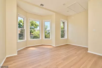 68 James St #2, Newark, NJ 07102 - Photo 5