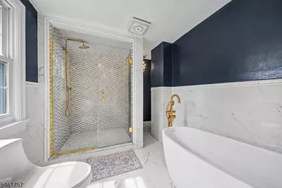 396 New Dover Rd, Woodbridge Township, NJ 07067 - Photo 21
