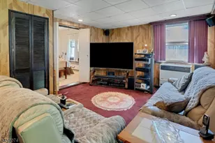 9 Sherwood Pl, West Orange Township, NJ 07052 - Photo 13
