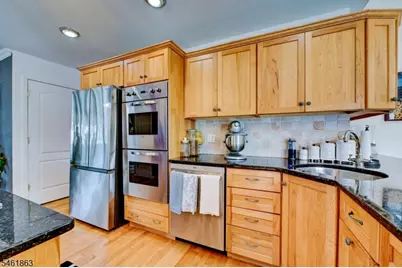 2 Armstrong Dr, Jefferson Township, NJ 07438 - Photo 17