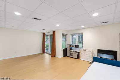 16 Stone Edge Rd, Bedminster Township, NJ 07921 - Photo 15
