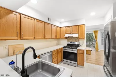16 Stone Edge Rd, Bedminster Township, NJ 07921 - Photo 7