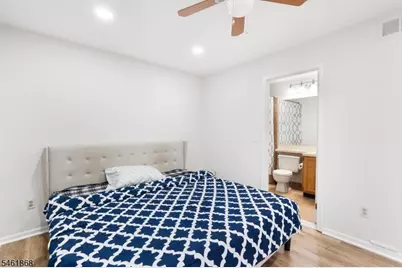 16 Stone Edge Rd, Bedminster Township, NJ 07921 - Photo 21