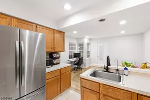 16 Stone Edge Rd, Bedminster Township, NJ 07921 - Photo 9