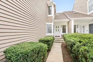 16 Stone Edge Rd, Bedminster Township, NJ 07921 - Photo 3