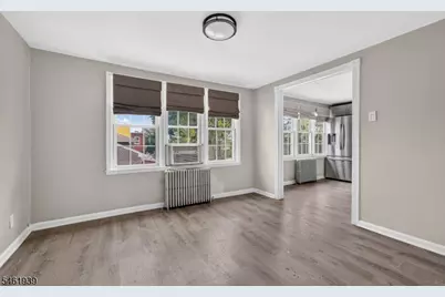 697 Roosevelt Ave, Carteret, NJ 07008 - Photo 11