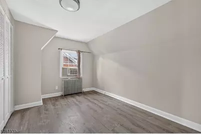 697 Roosevelt Ave, Carteret, NJ 07008 - Photo 13
