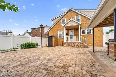 697 Roosevelt Ave, Carteret, NJ 07008 - Photo 3