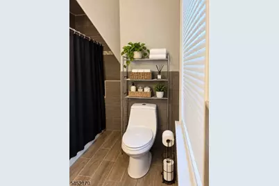 4 Hawthorne Pl, East Orange, NJ 07018 - Photo 15