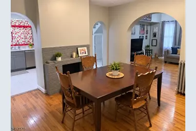 4 Hawthorne Pl, East Orange, NJ 07018 - Photo 7