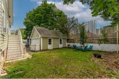 72 Minerva Ave, Hawthorne, NJ 07506 - Photo 17