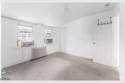 72 Minerva Ave, Hawthorne, NJ 07506 - Photo 13