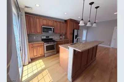 76 Mohawk Ave, Hawthorne, NJ 07506 - Photo 3