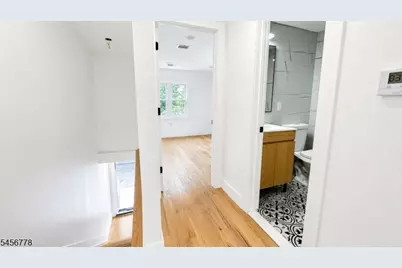 290 S 20th St, Newark, NJ 07103 - Photo 17