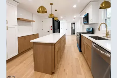 290 S 20th St, Newark, NJ 07103 - Photo 23