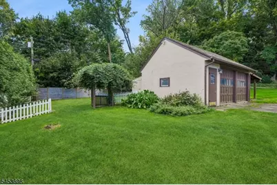 136 Summit Ave, Montclair, NJ 07043 - Photo 31