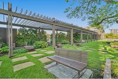 7002 Kennedy Blvd #18B, Guttenberg, NJ 07093 - Photo 25