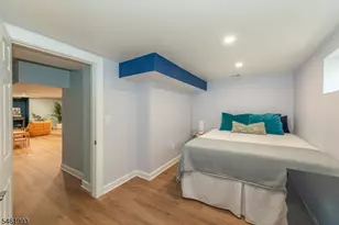 331 Grove St, Montclair, NJ 07042 - Photo 33