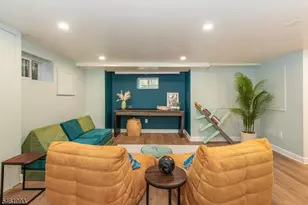 331 Grove St, Montclair, NJ 07042 - Photo 31